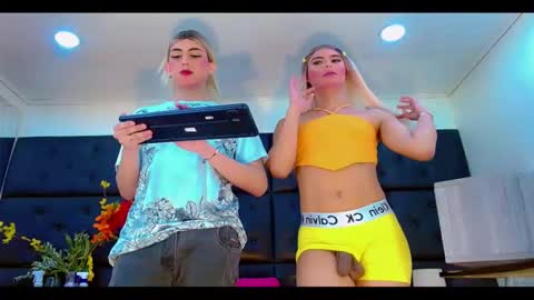 daniela_pink_ online show from March 18, 8:45 pm