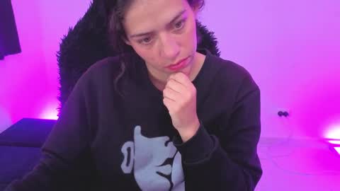 daniela_rivasthl online show from May 6, 5:03 am