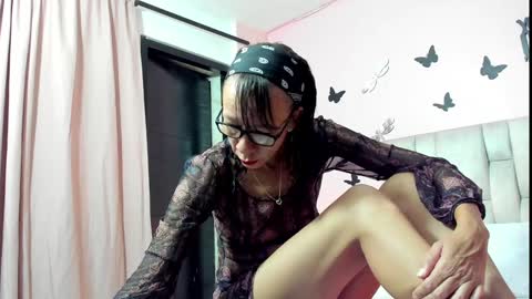 lorena online show from January 4, 7:44 pm