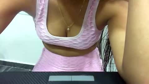 Snapshot of danielaa_foxx chatting on February 5, 8:24 pm danielaa_foxx online show from February 5, 8:24 pm