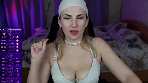 Snapshot of danielacooperx chatting on February 23, 4:46 pm Daniela Cooper online show from February 23, 4:46 pm