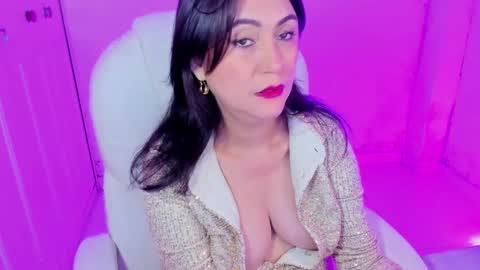 Snapshot of danielahot2 chatting on February 20, 7:01 am Daniela online show from February 20, 7:01 am