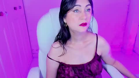 Snapshot of danielahot2 chatting on February 22, 5:55 am Daniela online show from February 22, 5:55 am