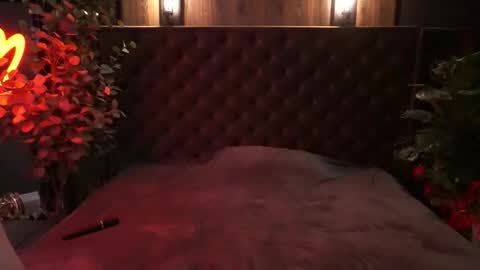 Snapshot of danielareign chatting on March 28, 2:05 pm danielareign online show from March 28, 2:05 pm