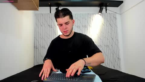 DANIEL online show from January 2, 7:51 pm