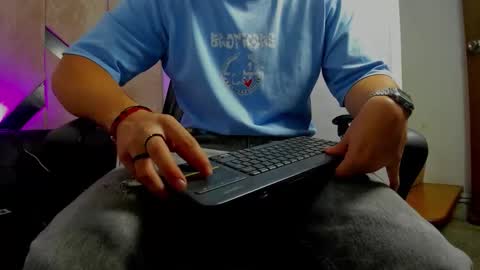 Snapshot of danielclarton chatting on October 25, 8:58 pm DANIEL online show from October 25, 8:58 pm