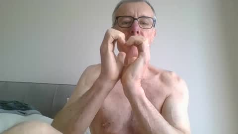danielcoxone online show from May 20, 8:42 am