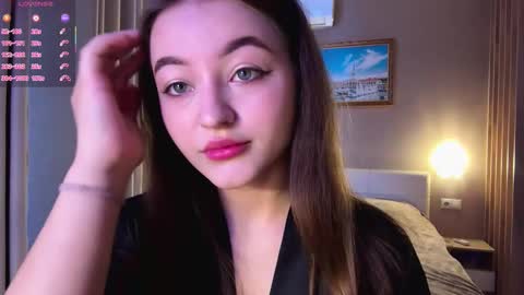 Snapshot of danielechiarini chatting on December 19, 11:28 am Alina online show from December 19, 11:28 am