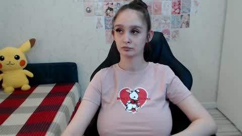 Snapshot of daniella_martin chatting on April 1, 11:11 am Daniella Martin online show from April 1, 11:11 am