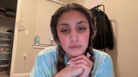 daniellarae1 online show from May 14, 4:08 am