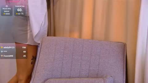 danielle_eddwards online show from March 21, 8:41 am