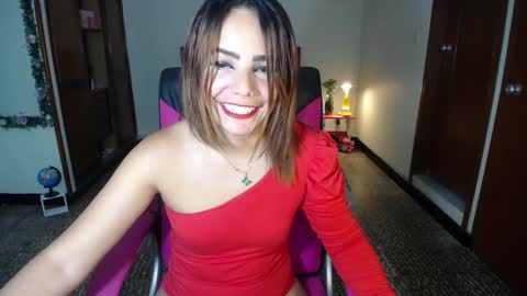 Angie online show from December 23, 5:22 pm