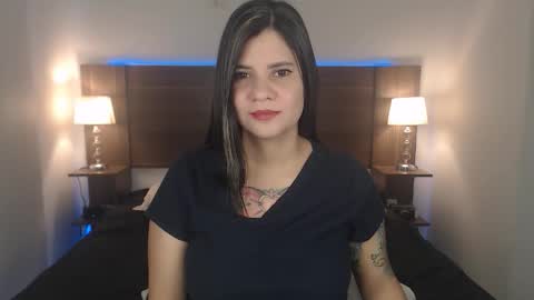 daniellerain online show from October 31, 11:22 am