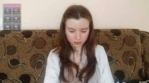 Mia online show from February 22, 7:19 am