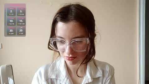 Mia online show from March 3, 7:14 am