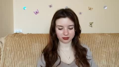 Mia online show from May 7, 7:25 am
