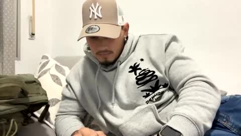 Snapshot of danielmilan chatting on January 7, 6:03 pm THE BIG BOSS online show from January 7, 6:03 pm