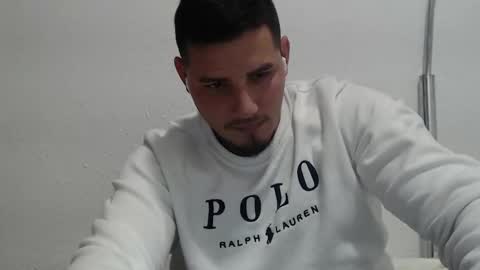 Snapshot of danielmilan chatting on January 18, 4:31 pm THE BIG BOSS online show from January 18, 4:31 pm