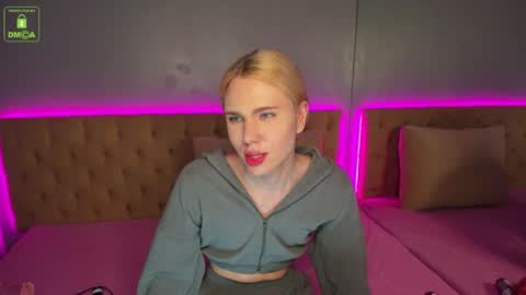 GABRIEL online show from December 25, 2:23 pm