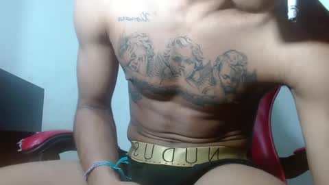 Snapshot of daniels6959 chatting on December 20, 1:47 am JUAN online show from December 20, 1:47 am