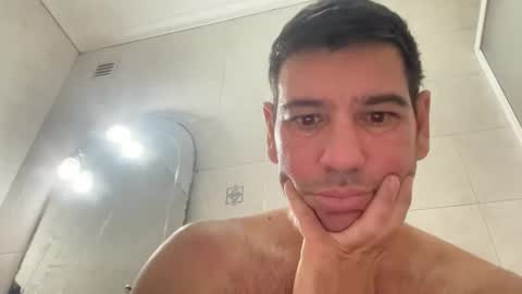 Snapshot of danieltalho23 chatting on December 20, 10:39 pm danieltalho23 online show from December 20, 10:39 pm