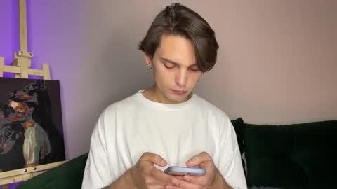 Snapshot of danieltuckerr chatting on September 28, 3:28 pm danieltuckerr online show from September 28, 3:28 pm