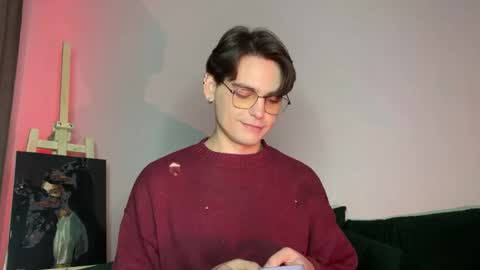 danieltuckerr online show from November 11, 8:42 pm