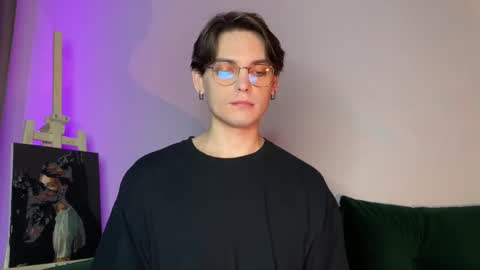 danieltuckerr online show from December 15, 8:46 pm