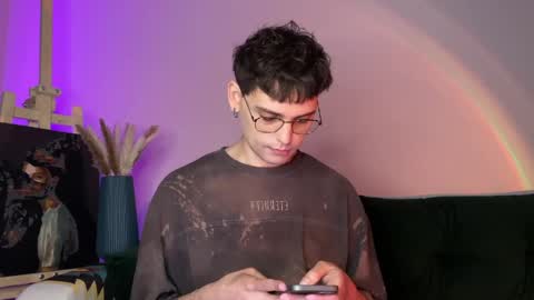 danieltuckerr online show from May 10, 7:41 pm