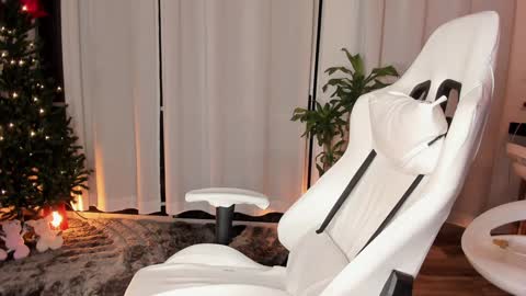 Daniela  online show from December 27, 11:31 pm