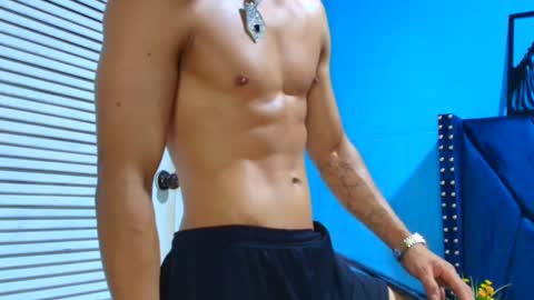 Snapshot of danii_scot chatting on March 12, 7:13 am Dani online show from March 12, 7:13 am