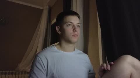 Snapshot of danila_trezzini chatting on February 23, 9:12 pm danila online show from February 23, 9:12 pm