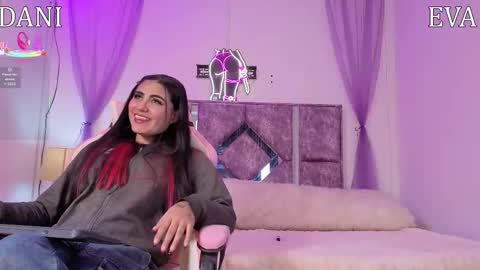 Danilu and Eva online show from February 9, 6:23 pm