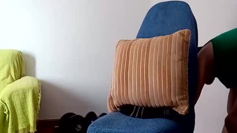 Snapshot of daniroca8 chatting on March 23, 4:00 pm daniroca8 online show from March 23, 4:00 pm