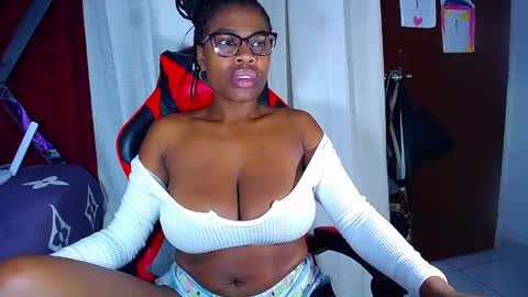 danisabrownn online show from January 7, 3:03 pm