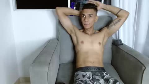 Snapshot of danisex_1 chatting on March 5, 2:40 am danisex_1 online show from March 5, 2:40 am