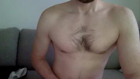 Snapshot of danishguysdicks chatting on November 22, 2:27 pm Buzzy online show from November 22, 2:27 pm