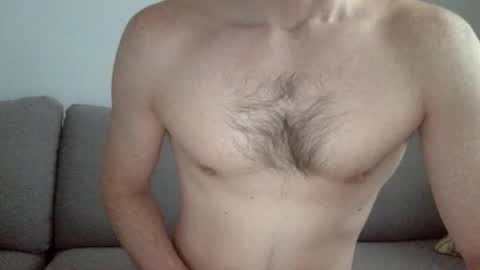 Snapshot of danishguysdicks chatting on November 25, 8:36 am Buzzy online show from November 25, 8:36 am