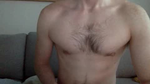 Snapshot of danishguysdicks chatting on February 24, 7:06 am Buzzy online show from February 24, 7:06 am