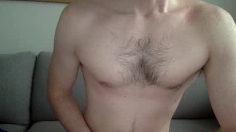 Snapshot of danishguysdicks chatting on March 3, 6:41 am Buzzy online show from March 3, 6:41 am