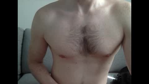 Snapshot of danishguysdicks chatting on April 6, 10:16 am Buzzy online show from April 6, 10:16 am