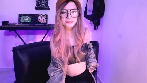 Snapshot of danita_veelz chatting on January 26, 7:20 pm danita_veelz online show from January 26, 7:20 pm