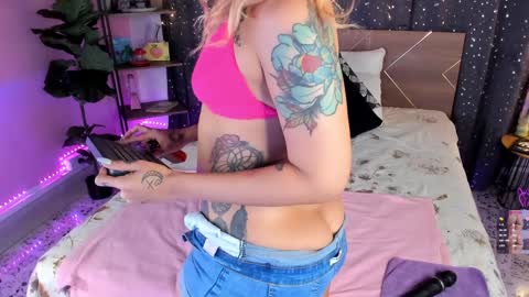 Dannacastle online show from December 27, 11:06 am