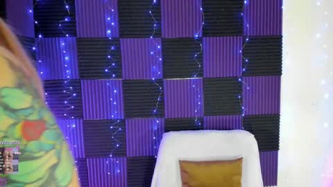 Dannacastle online show from May 17, 4:54 am