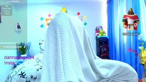 Snapshot of danna_angel chatting on March 21, 7:50 pm Danna online show from March 21, 7:50 pm