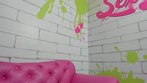 Snapshot of danna_greyyy chatting on March 25, 12:11 pm Danna Greyyy online show from March 25, 12:11 pm