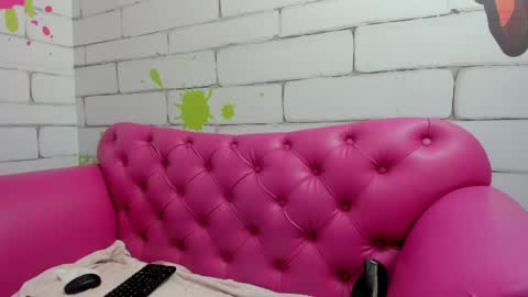 Snapshot of danna_greyyy chatting on March 31, 11:43 am Danna Greyyy online show from March 31, 11:43 am