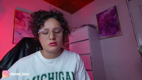 Snapshot of danna_lovs chatting on May 2, 1:21 am Danna Lovs online show from May 2, 1:21 am