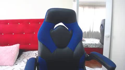 danna martinez33 online show from October 8, 5:10 pm