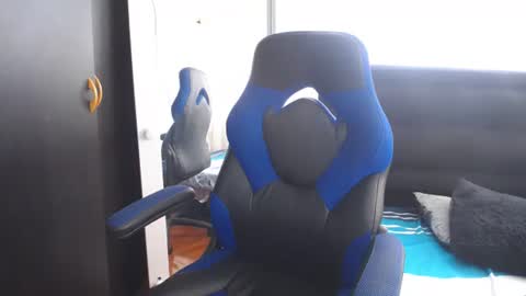 danna martinez33 online show from December 20, 4:25 pm